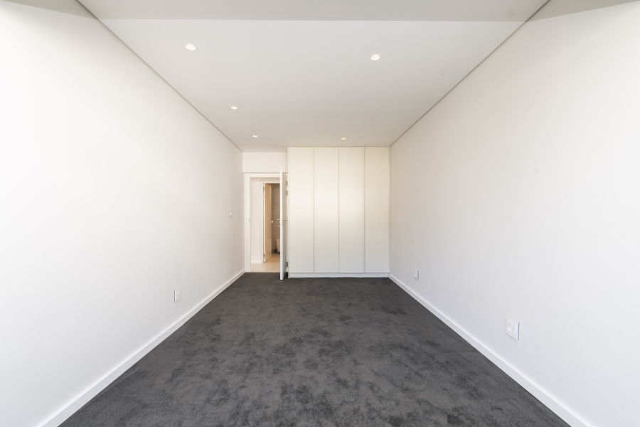 3 Bedroom Property for Sale in Sea Point Western Cape